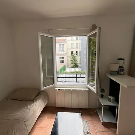 Idealement Situe Lejlighed Paris